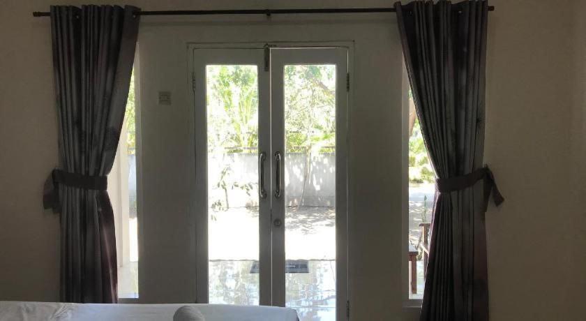 Pineapple Guest House กิลิไอร์ ภายนอก รูปภาพ